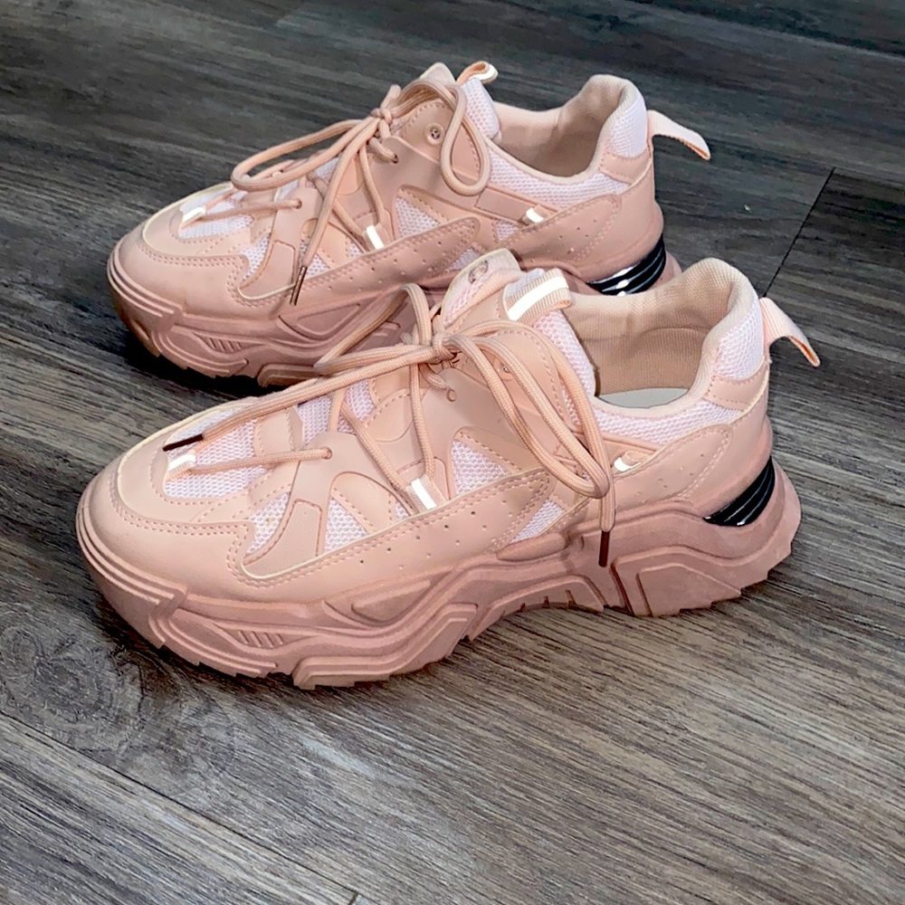 Light Pink Chunky “Dad” Sneakers 8.5/M